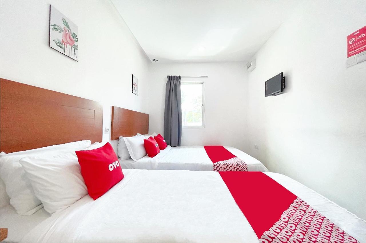 Oyo 90334 Mawlaya Hotel Bayan Lepas Esterno foto